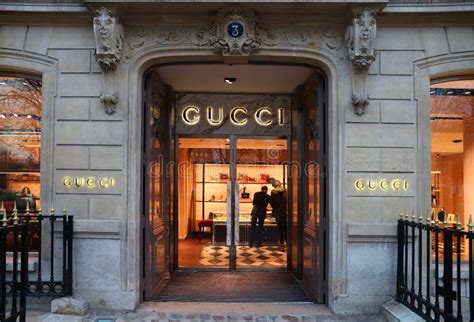 gucci paris store